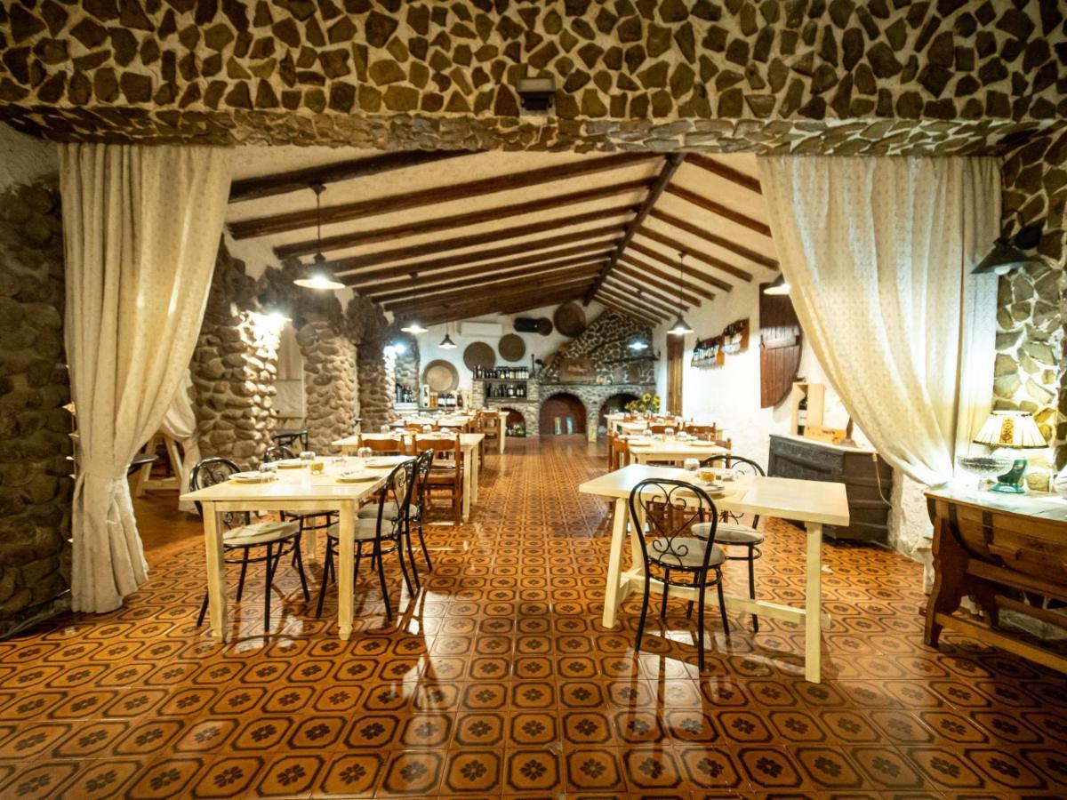 Albergo Ristorante Locanda Rosella Giba エクステリア 写真