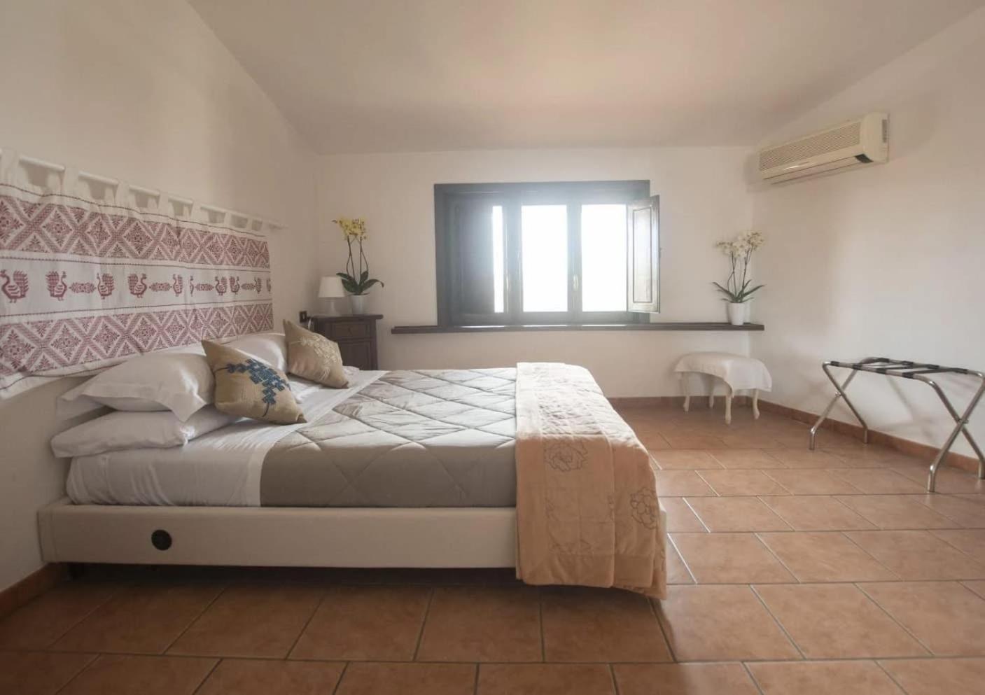 Albergo Ristorante Locanda Rosella Giba エクステリア 写真